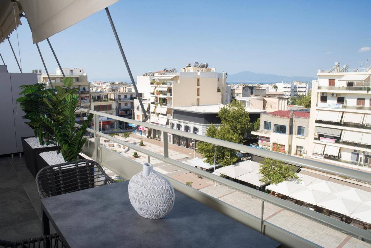 Urban Chic Luxury At The City Center Kalamata Esterno foto